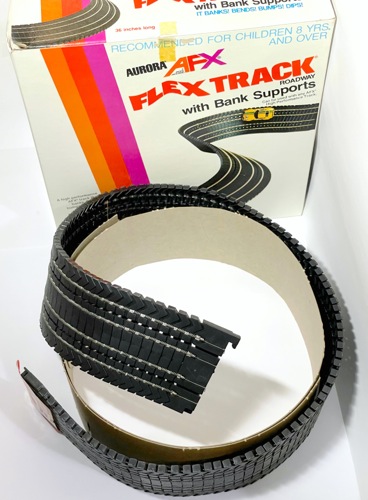 AURORA AFX FLEX TRACK NOS-ROADWAY WITH BANK SUPPORTS 2532 36" NEW W/Out Plastic 